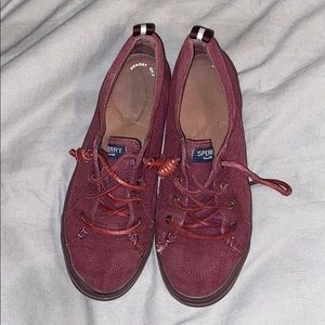 Sperrys Maroon